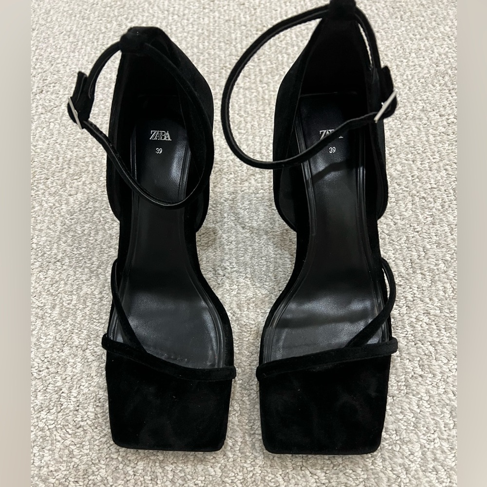 Zara velvet Black heels - size 39